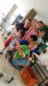 ילדי בית האלון בעבודה בכלבולית בקייץ 20140715 (2)