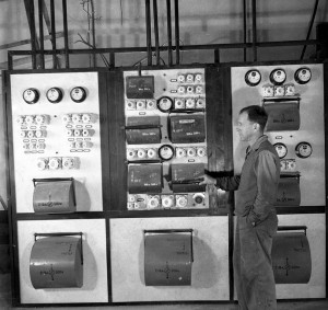 דב רשבם בחשמלייה 1952-54 Nevo_0001 (88)