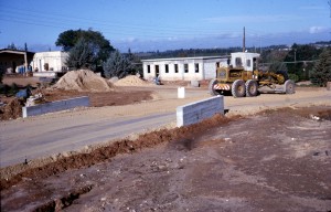 הגשר 1967 סלילת הכבישים בקיבוץ Givat-Aslide_669