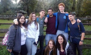 מימין: שי קריאו, יונתן פולק, יותם סיטון, יובל גיא,  תם הרול, ליאם רוזנברג, תמיר בוכהולץ, יובל שנהב