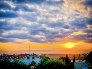 אפרת אשל זריחה מהבית 2018