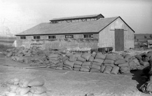 f5_מחסן משק 1952-54 צילם עמרם נבו