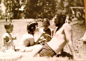 ששון שוחט עם הילדים